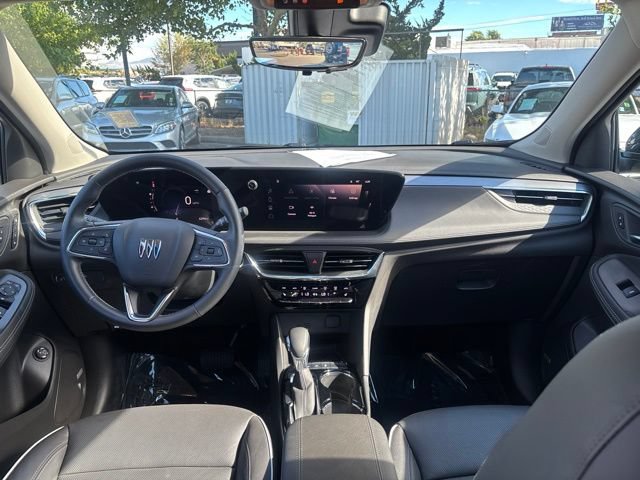 Used 2025 Buick Encore GX Avenir w/ Avenir Technology Package AWD/4WD image 34