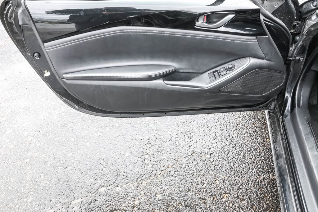Used 2024 MAZDA MX-5 Miata RF Grand Touring RWD image 26