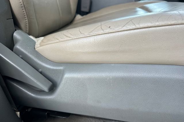Used 2019 Nissan NV 3500 SL RWD image 23