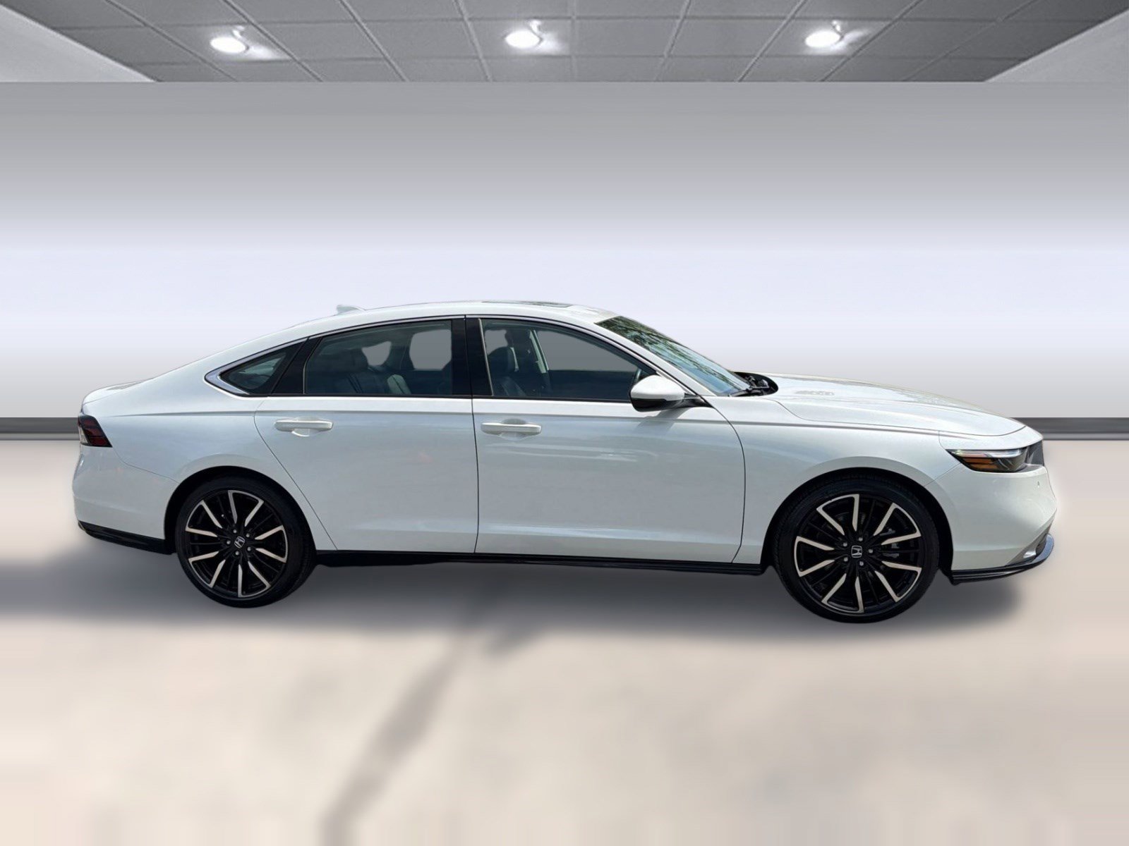 Used 2023 Honda Accord Touring image 8