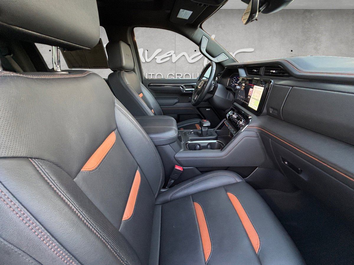 Used 2025 GMC Sierra 1500 AT4 w/ AT4 Premium Package image 29