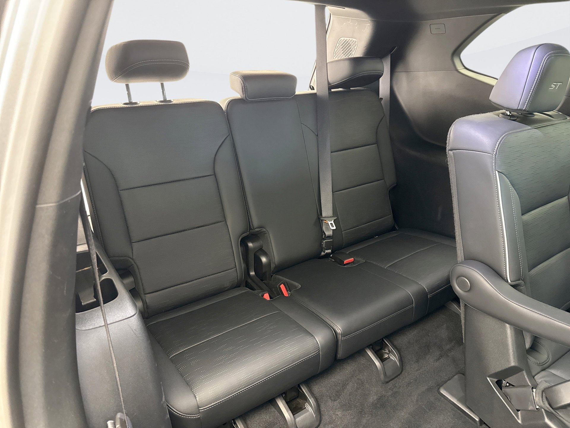 Used 2025 Buick Enclave Sport Touring AWD/4WD image 18