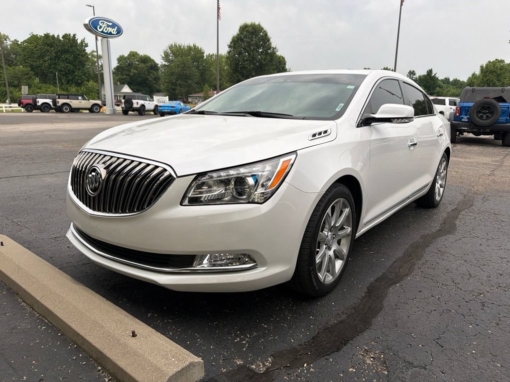 Used 2016 Buick LaCrosse Premium w/ Driver Confidence Package #1 FWD image 2