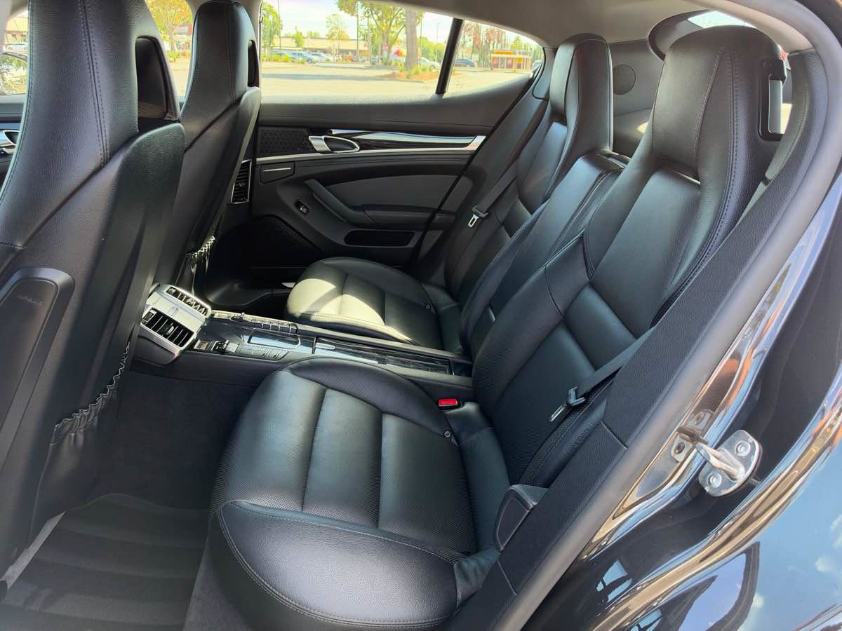 Used 2015 Porsche Panamera 4S AWD/4WD image 25