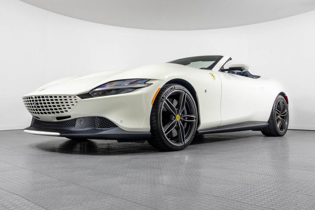 Certified 2024 Ferrari Roma Spider RWD image 17