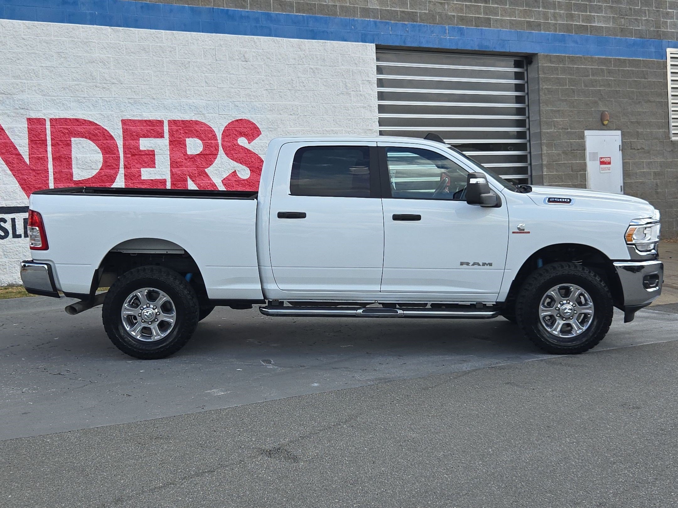Used 2024 RAM 2500 Big Horn w/ Off Road Package AWD/4WD image 8