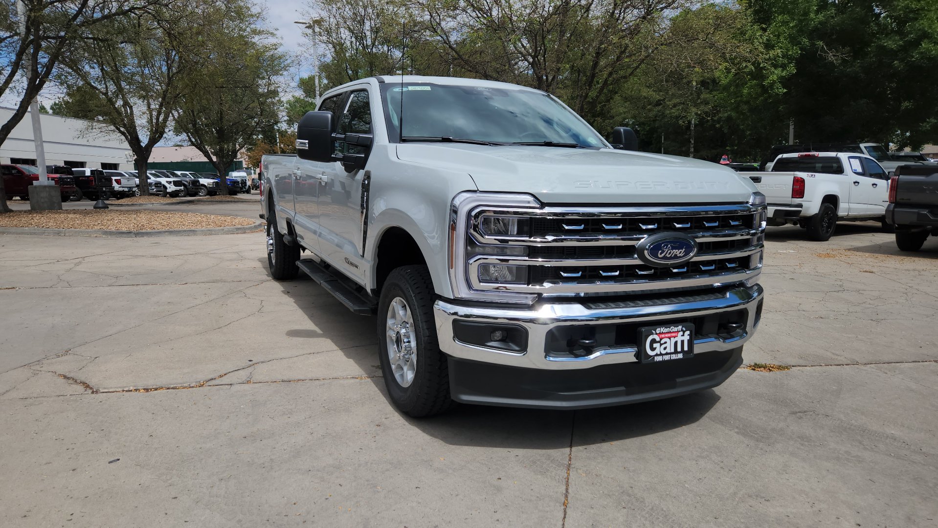 New 2026 Ford F350 XLT w/ XLT Premium Package AWD/4WD image 9
