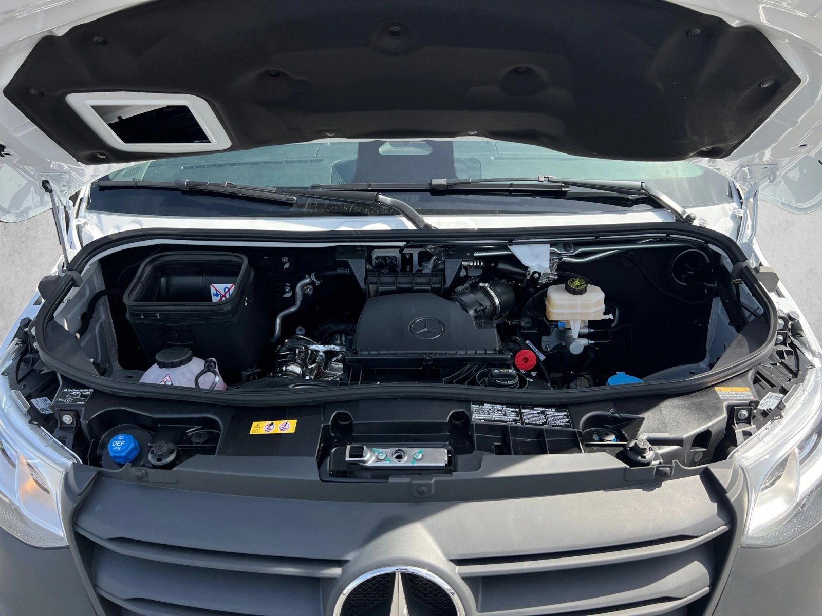 New 2026 Mercedes-Benz Sprinter 2500 image 18