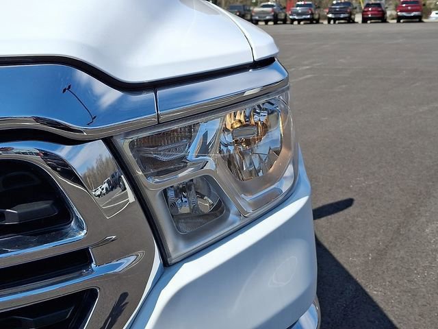 Used 2023 RAM 1500 Lone Star AWD/4WD image 13