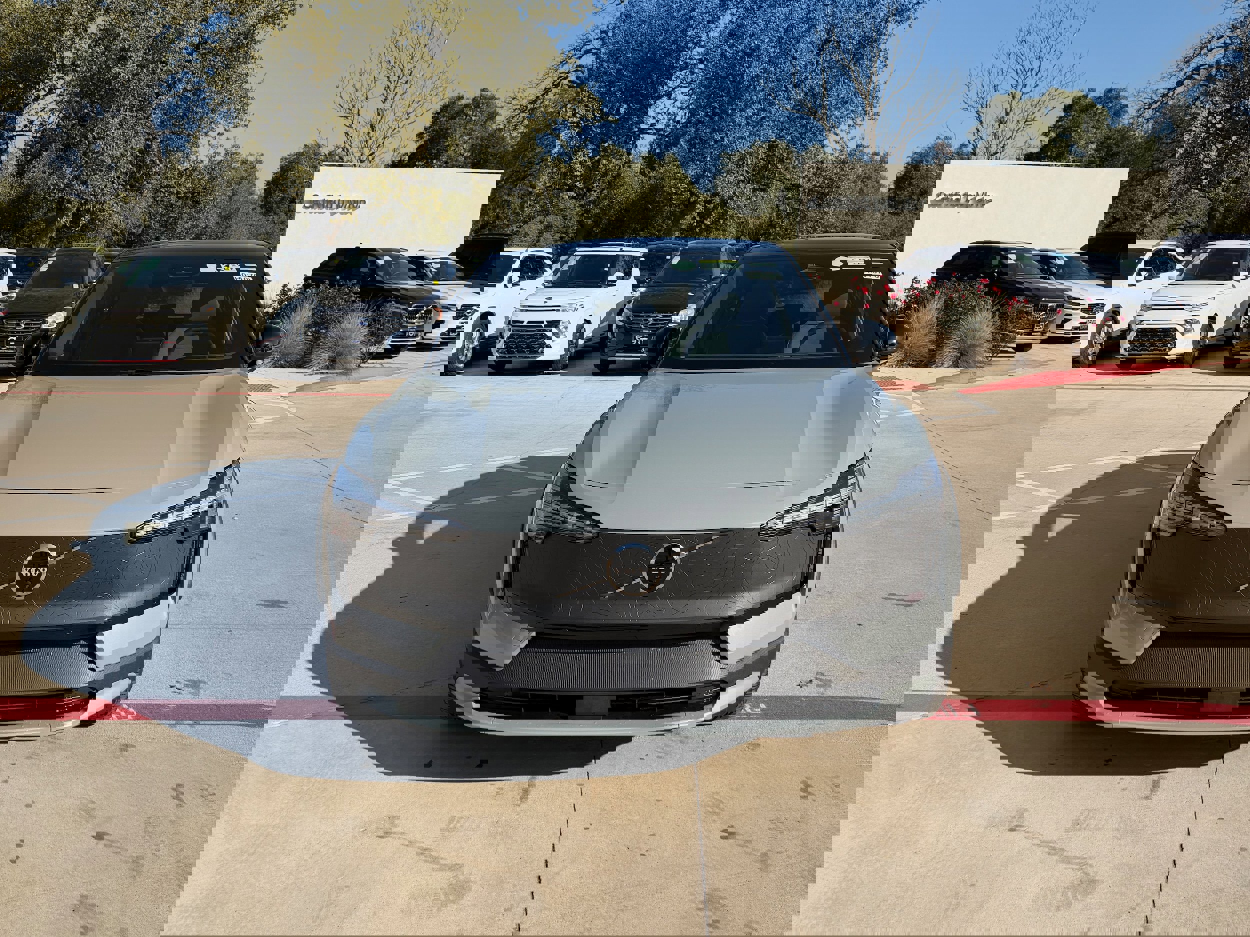 Used 2026 Volvo EX30 Cross Country Ultra w/ Protection Package Premier image 7