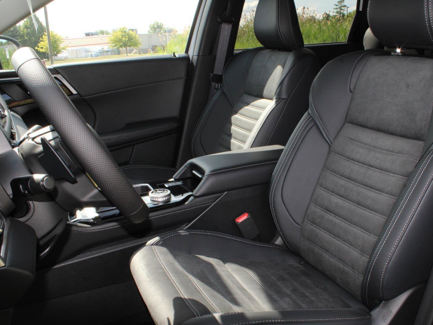 New 2025 Mitsubishi Outlander Trail Edition image 18