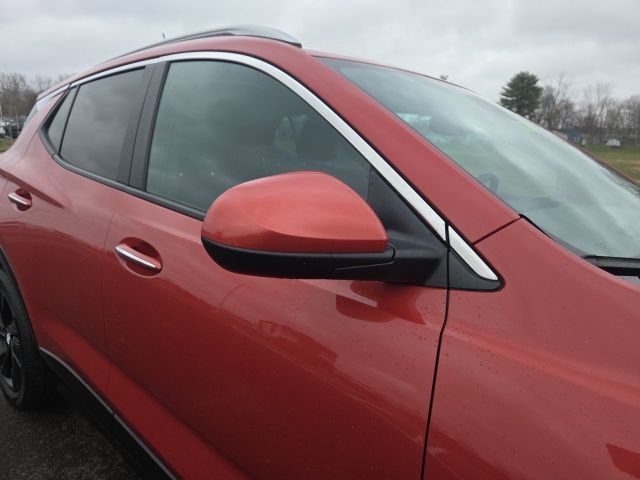 Used 2024 Buick Encore GX Sport Touring image 5