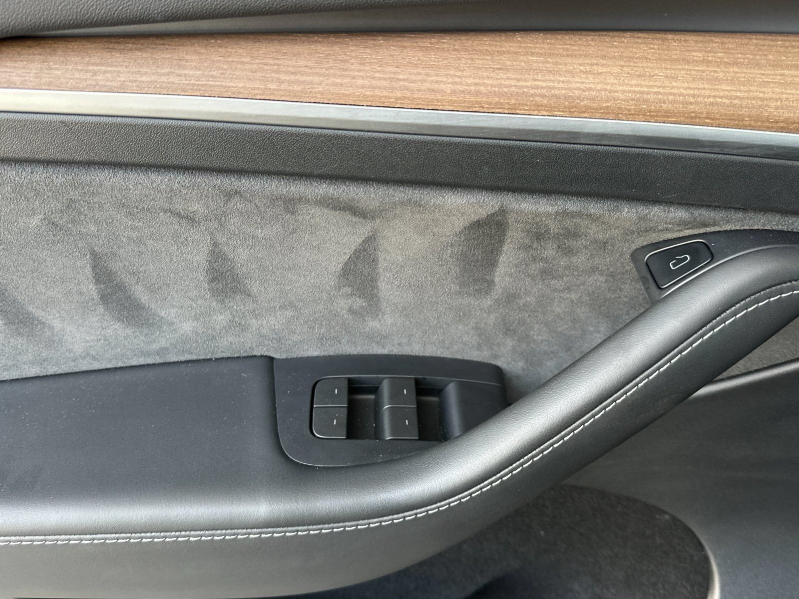 Used 2023 Tesla Model Y Long Range AWD/4WD image 11