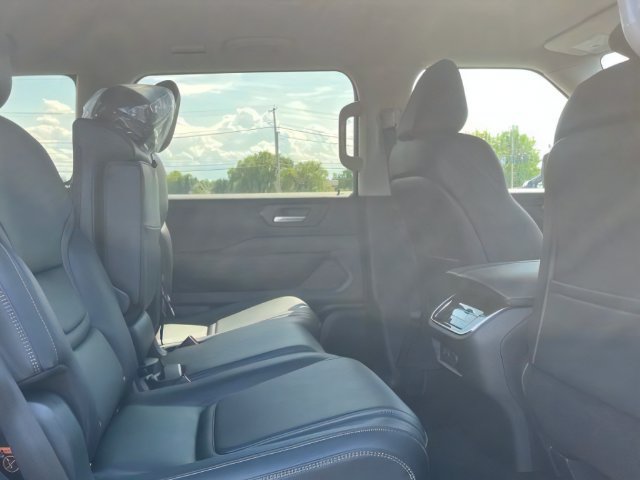 New 2026 Nissan Armada SV AWD/4WD image 17
