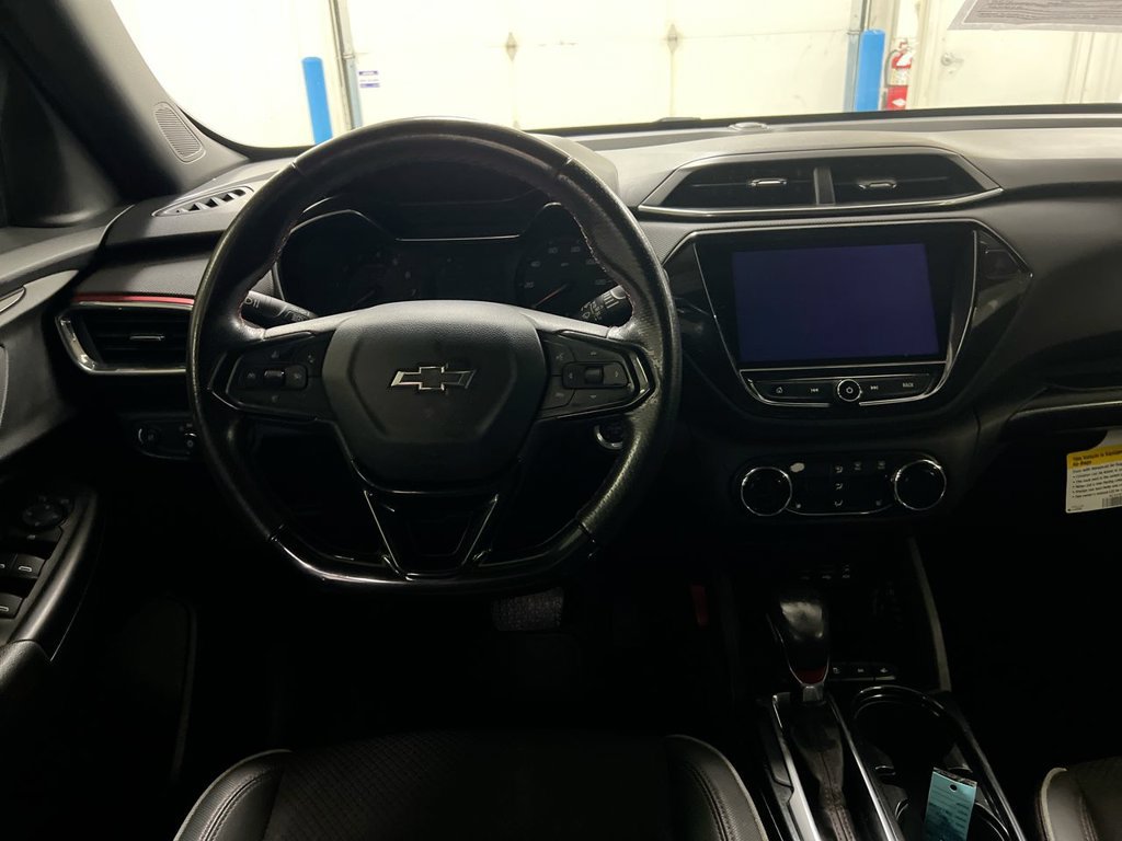 Used 2021 Chevrolet TrailBlazer RS w/ Convenience Package FWD image 11