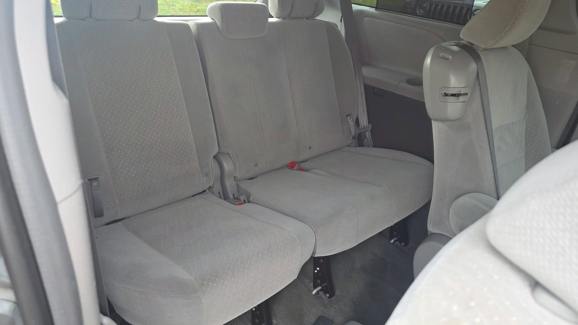 Used 2018 Toyota Sienna LE FWD image 13