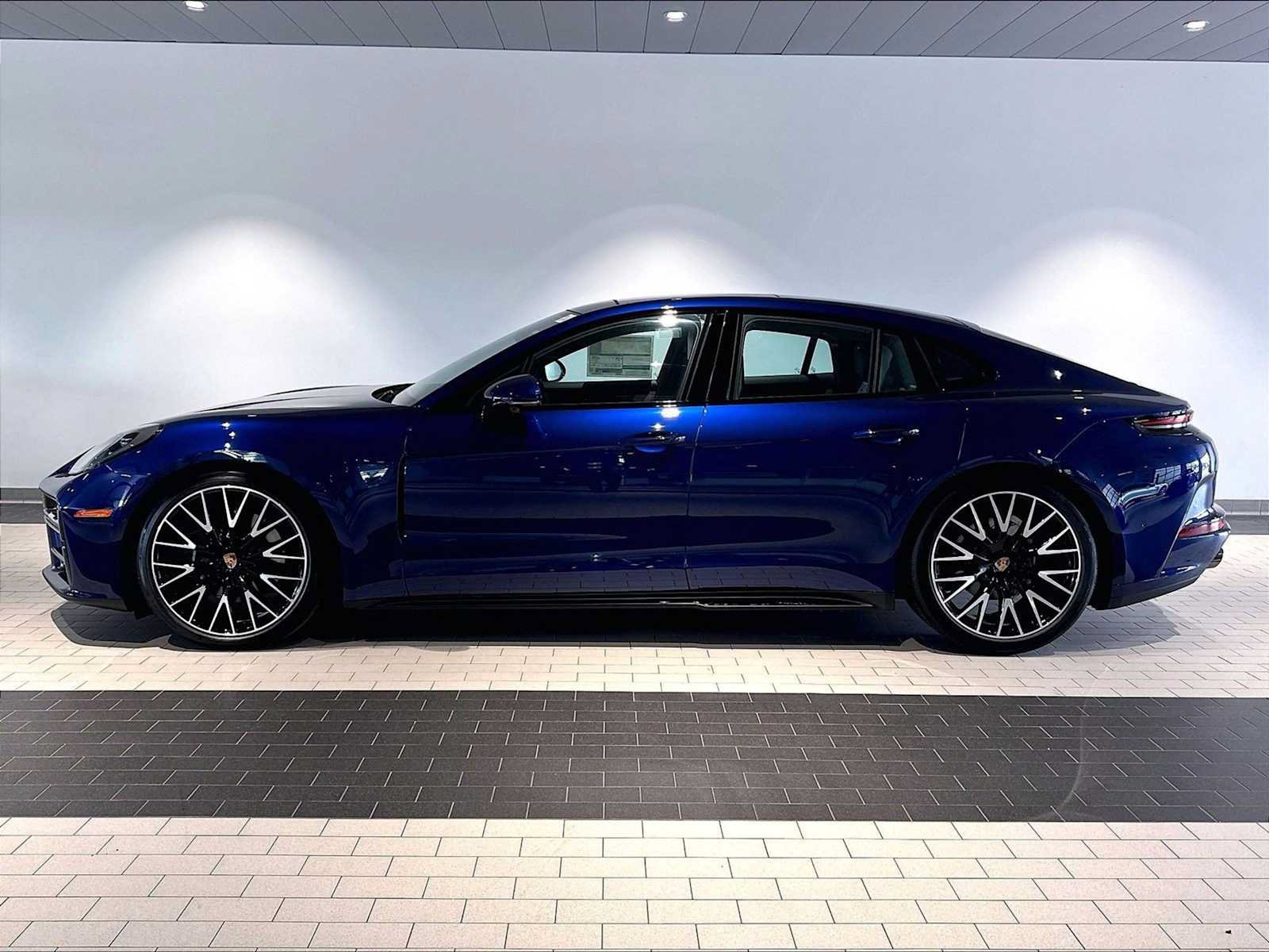 New 2026 Porsche Panamera 4 AWD/4WD image 2