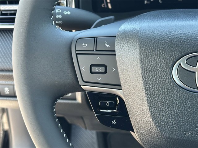 Certified 2025 Toyota Camry SE w/ Convenience Package image 13