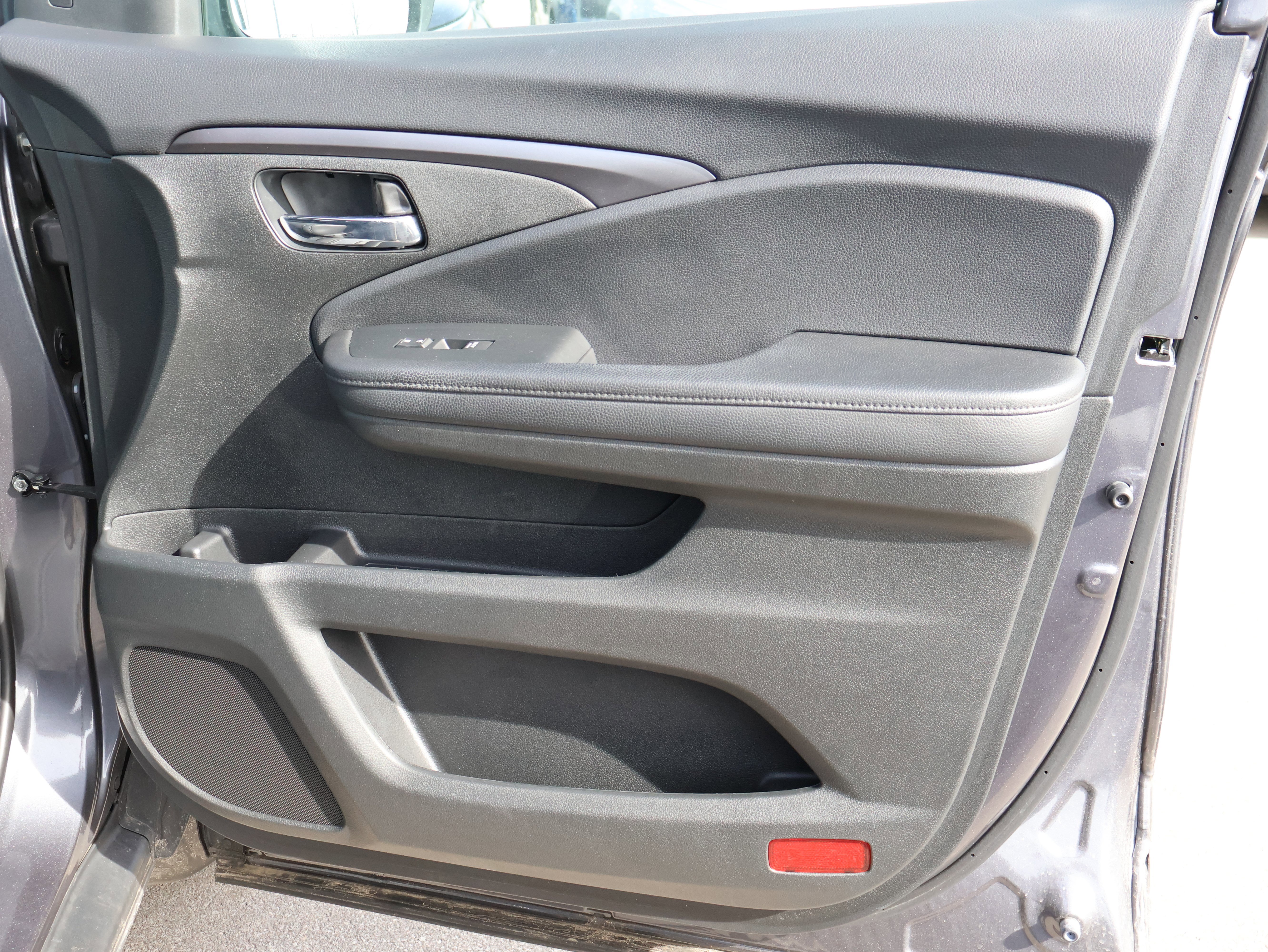 Used 2022 Honda Pilot Special Edition image 7