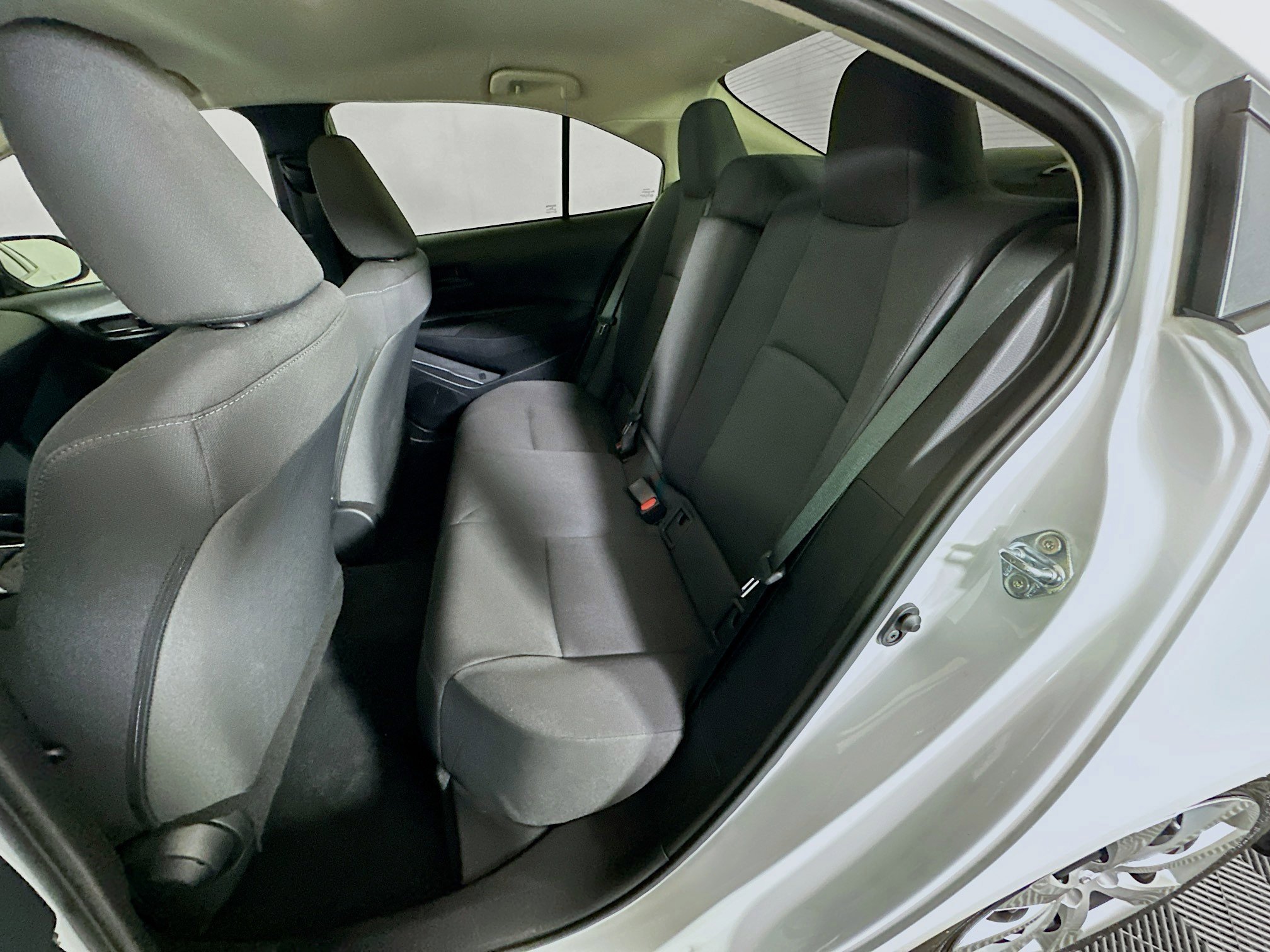 Certified 2025 Toyota Corolla LE FWD image 25