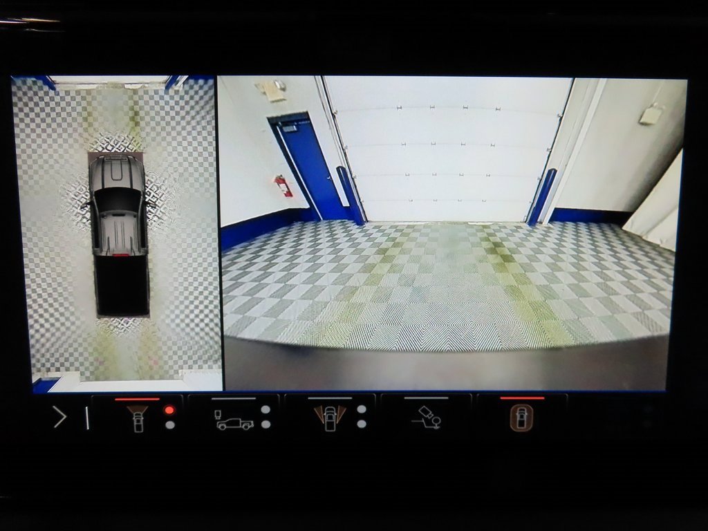 Used 2025 GMC Sierra 2500 AT4X image 15