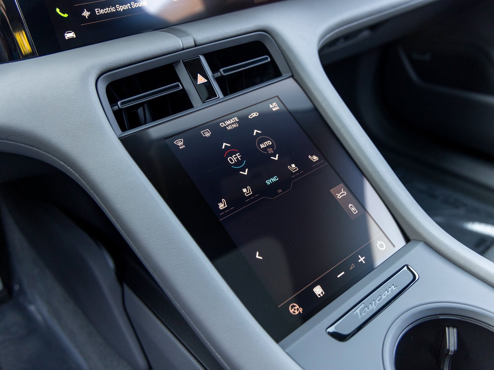 Used 2025 Porsche Taycan 4S image 40