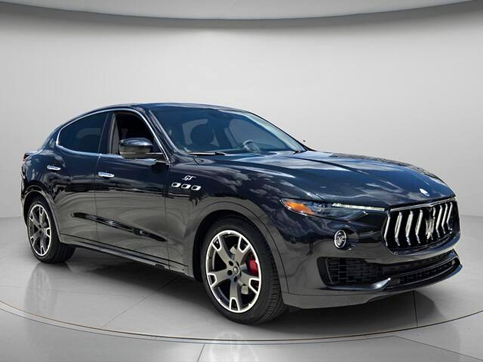 Used 2023 Maserati Levante GT AWD/4WD image 9