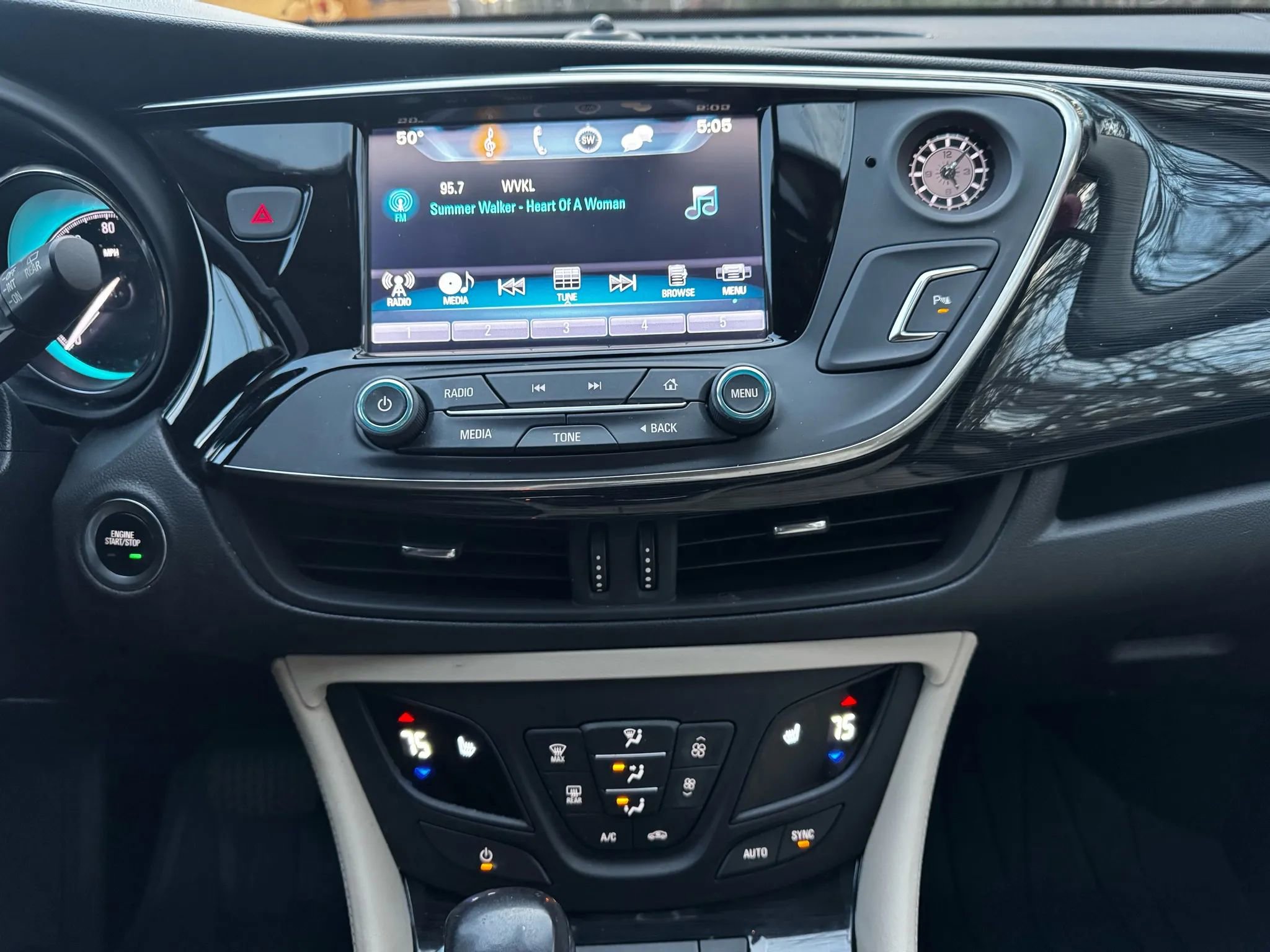 Used 2017 Buick Envision Preferred image 18