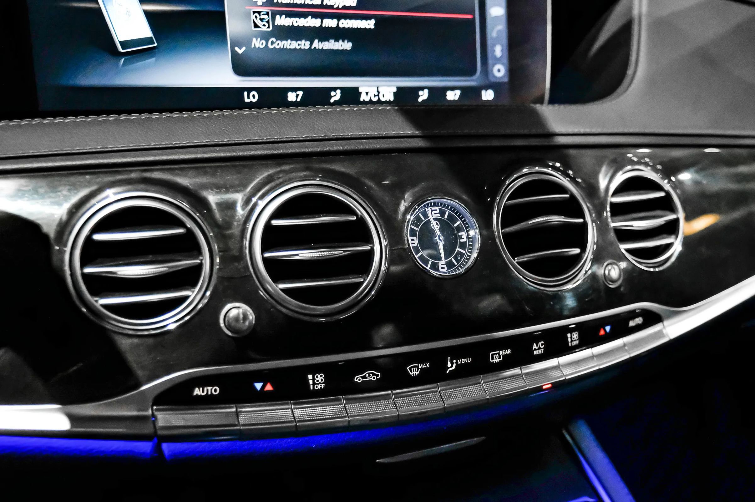 Used 2019 Mercedes-Benz S 560 Sedan image 25