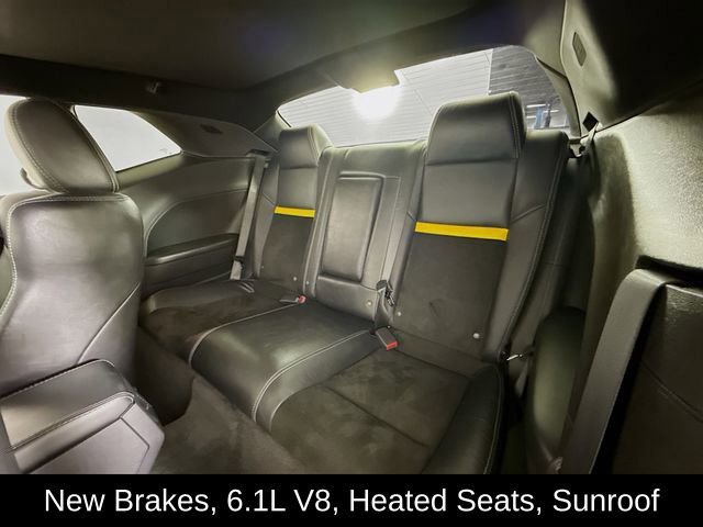 Used 2010 Dodge Challenger SRT8 w/ Special Edition Group image 25