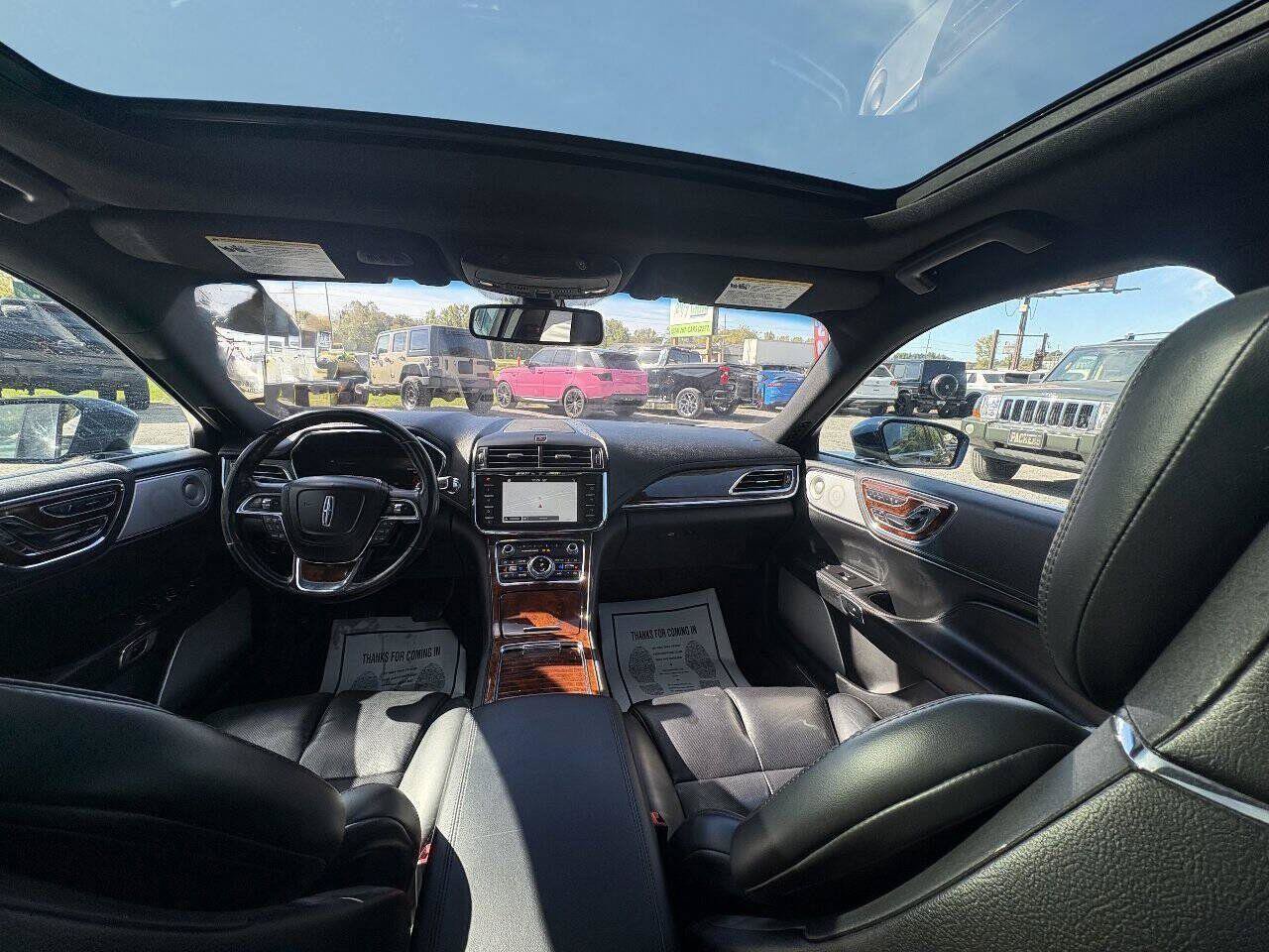 Used 2018 Lincoln Continental Reserve w/ Luxury Package AWD/4WD image 11