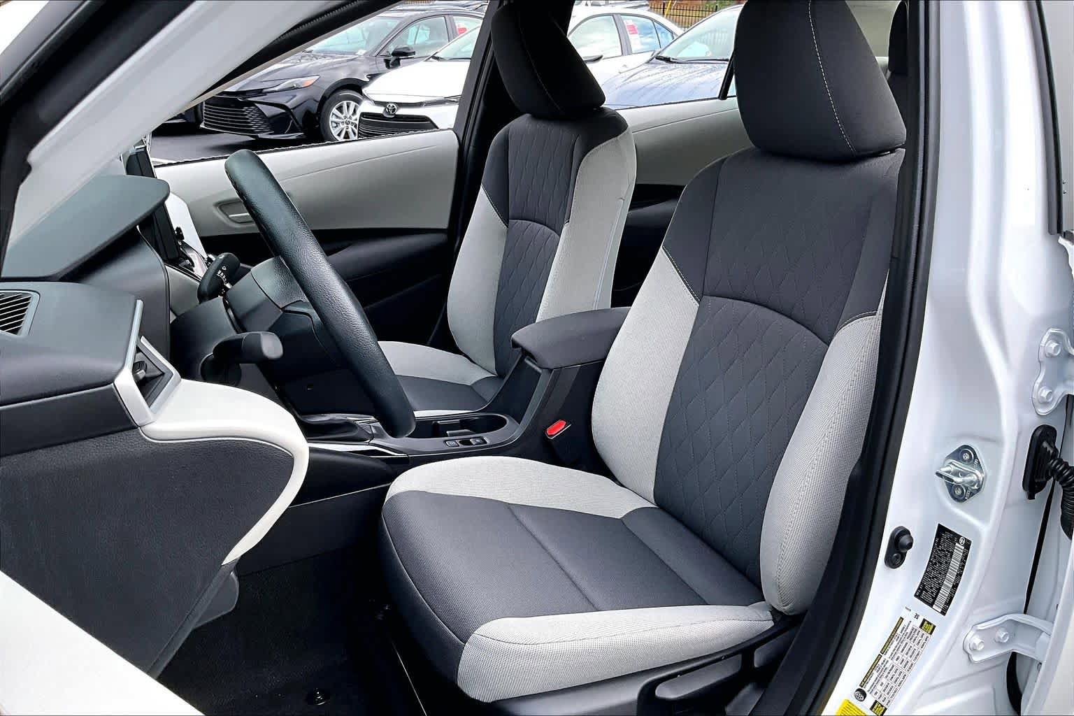 Certified 2025 Toyota Corolla LE image 8