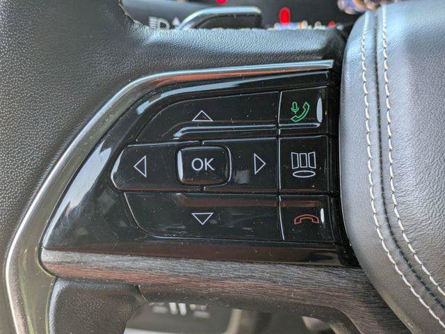 Certified 2022 Jeep Grand Cherokee L Overland w/ Luxury Tech Group IV AWD/4WD image 18
