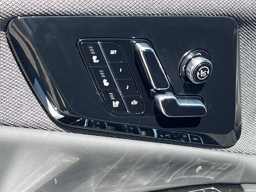 New 2026 Cadillac Optiq V AWD/4WD image 16