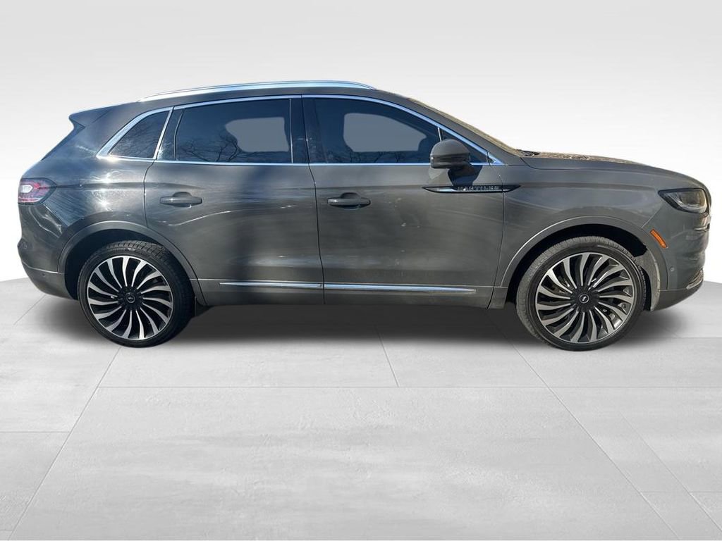 Used 2022 Lincoln Nautilus Black Label w/ Class II Trailer Tow Package image 10