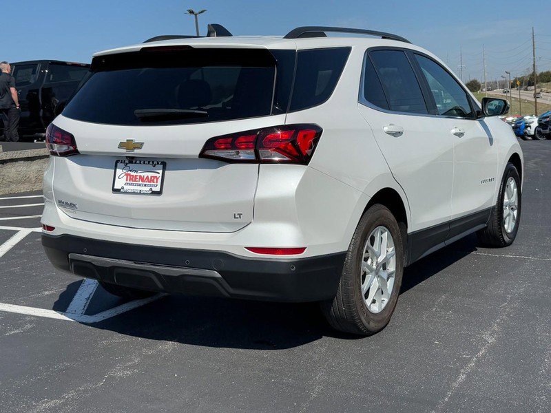 Used 2022 Chevrolet Equinox LT image 3