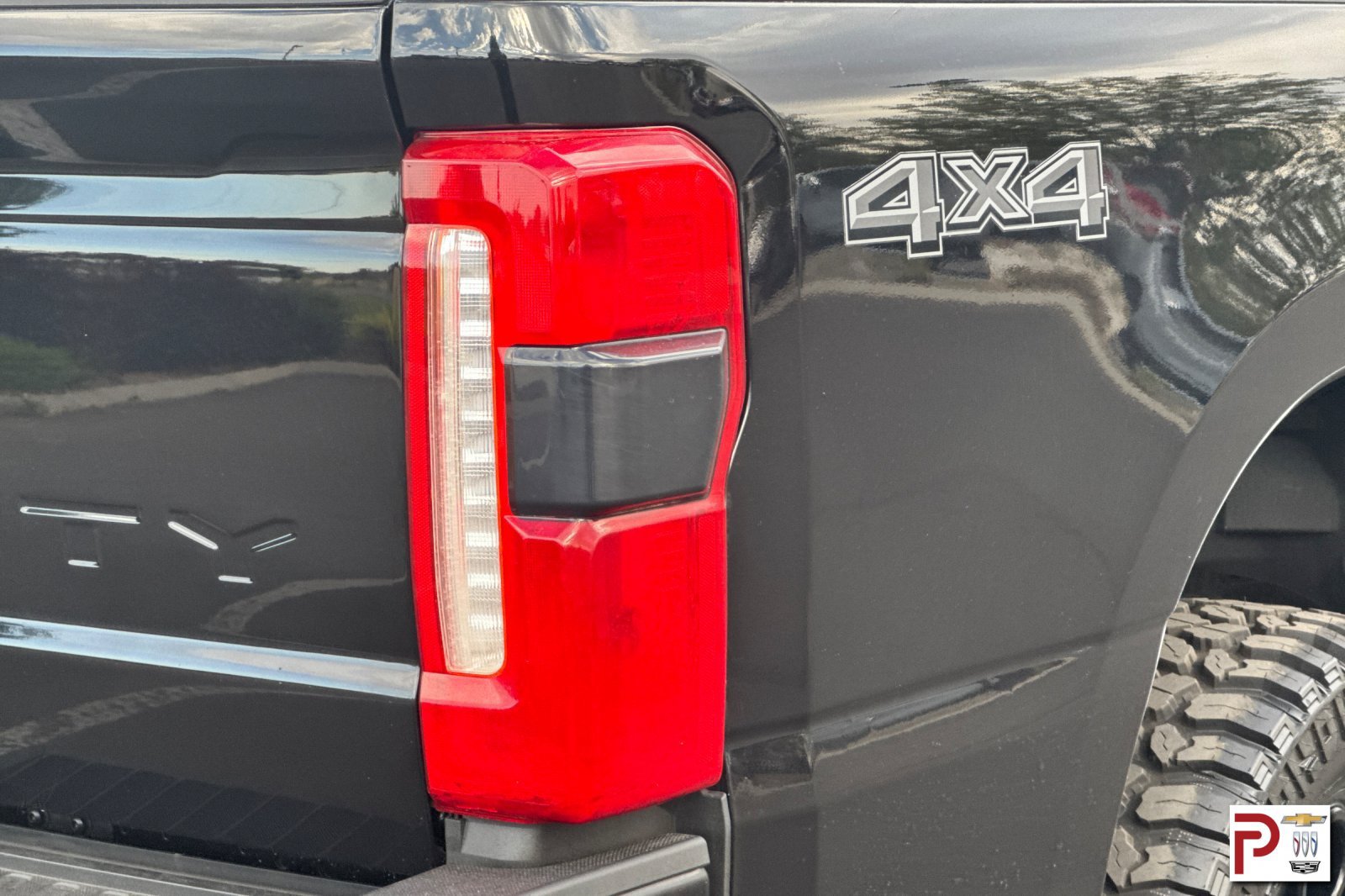 Used 2025 Ford F350 Lariat w/ Lariat Ultimate Package AWD/4WD image 35