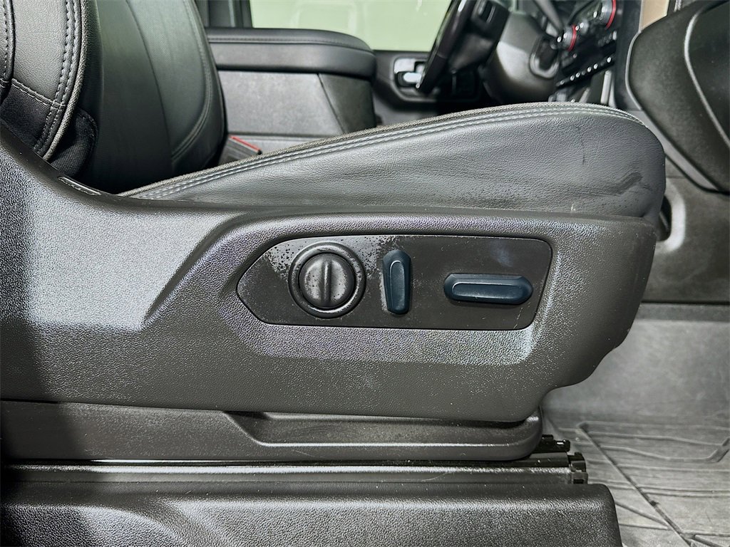 Used 2022 Chevrolet Silverado 2500 High Country image 24