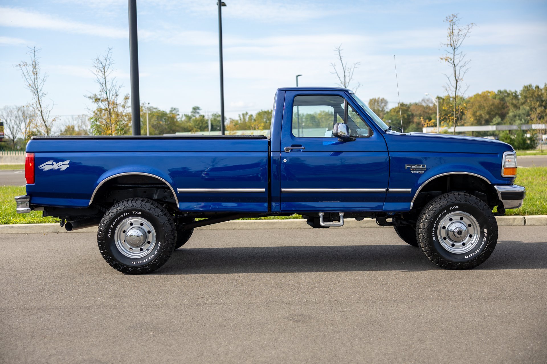 Used 1996 Ford F250 4x4 Regular Cab image 3