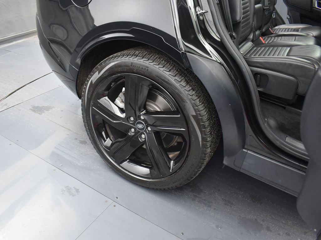 Used 2022 Land Rover Discovery HSE R-Dynamic image 27