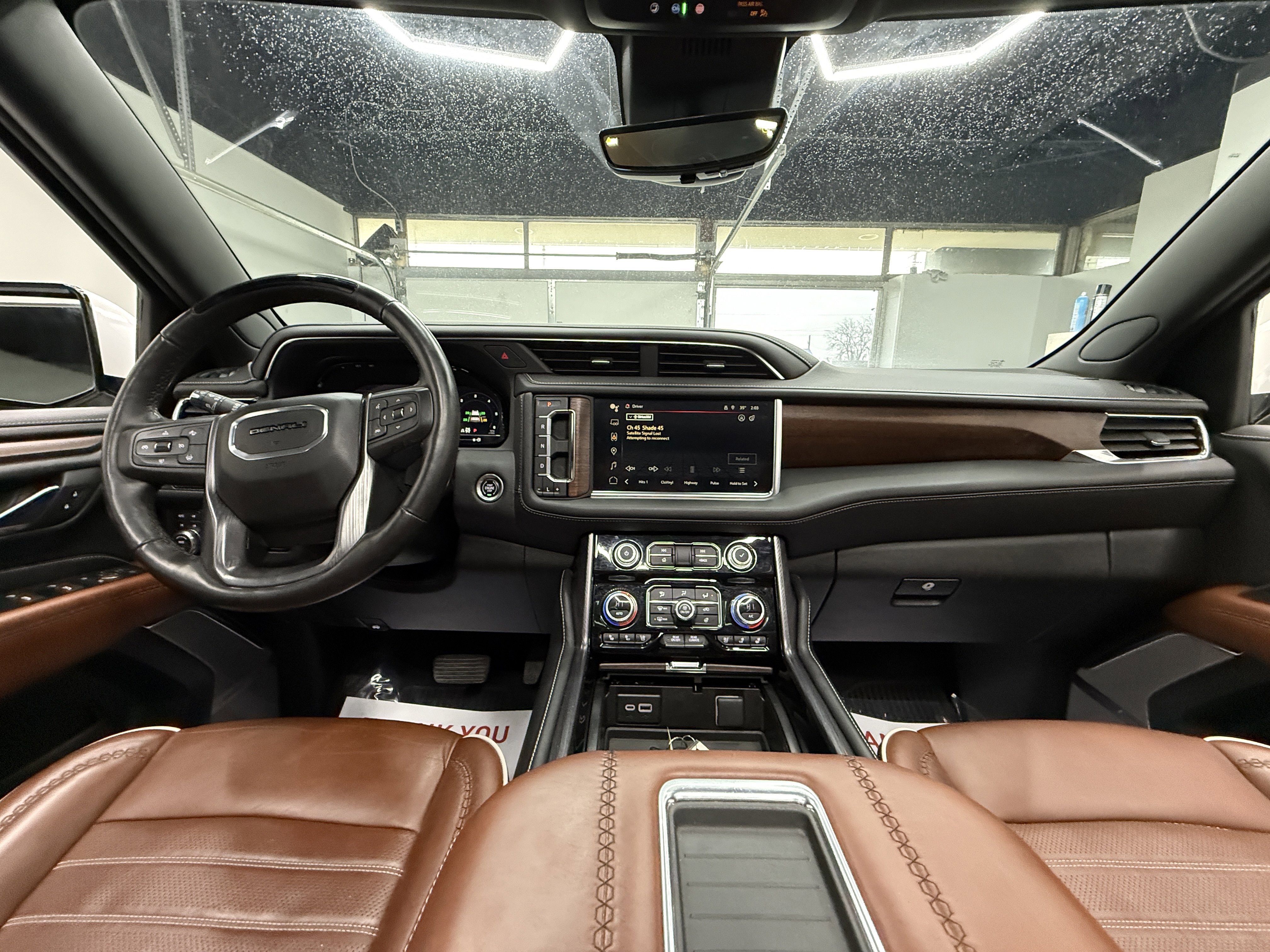 Used 2023 GMC Yukon XL Denali Ultimate image 16