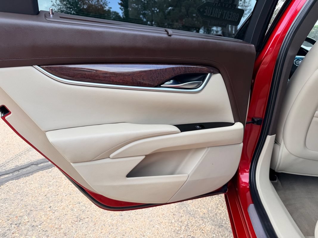 Used 2013 Cadillac XTS Premium AWD/4WD image 11