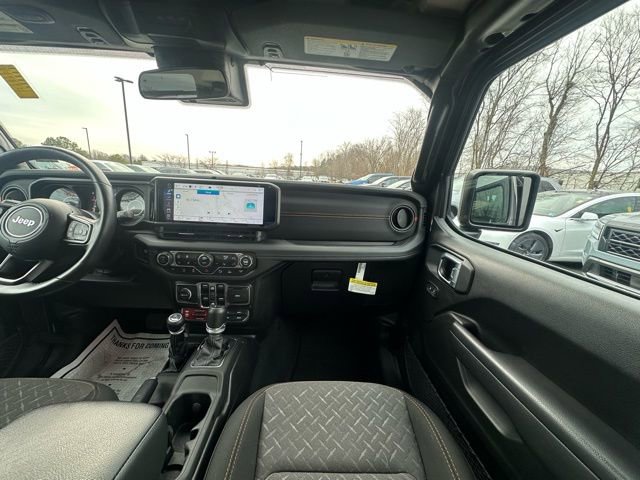 Used 2024 Jeep Gladiator Mojave w/ Safety Group image 29