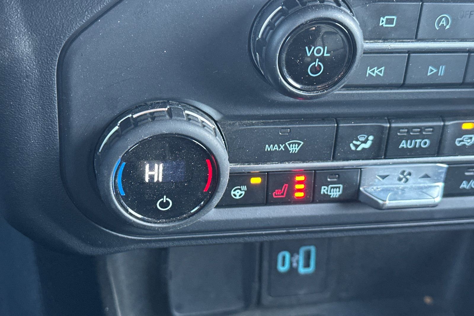 Used 2023 Ford Bronco Badlands image 27