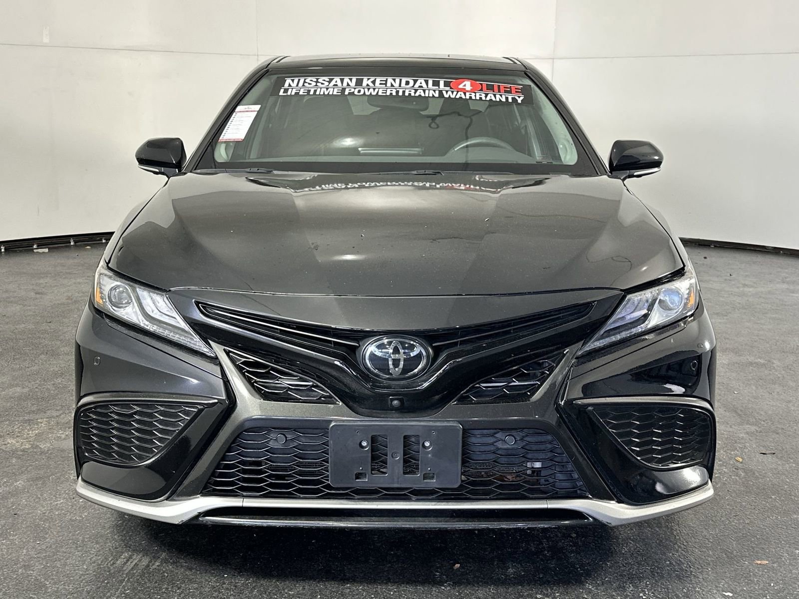 Used 2023 Toyota Camry XSE w/ Navigation Package image 4