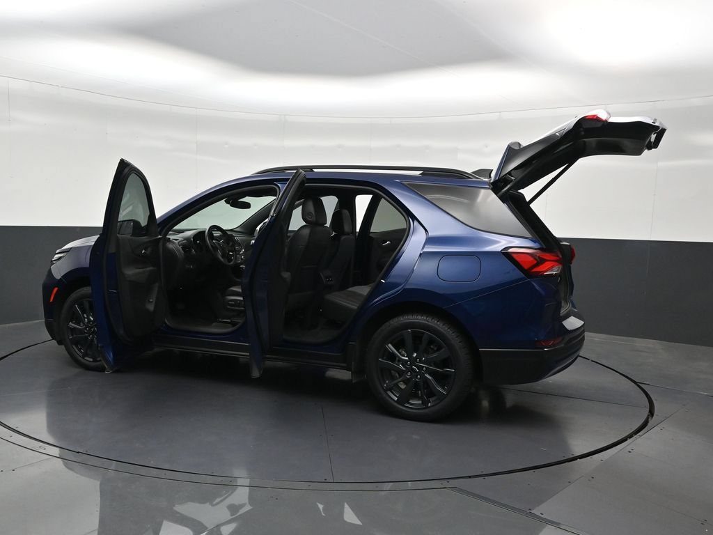 Used 2023 Chevrolet Equinox RS FWD image 40