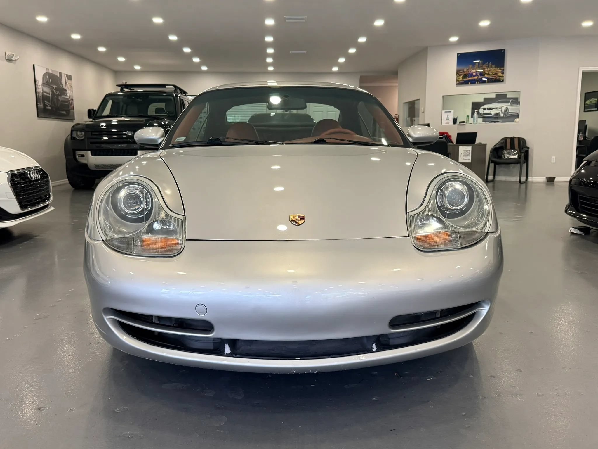 Used 2000 Porsche 911 Carrera 4 AWD/4WD image 2