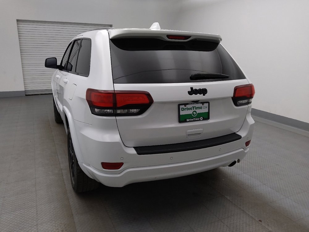 Used 2019 Jeep Grand Cherokee Altitude RWD image 6