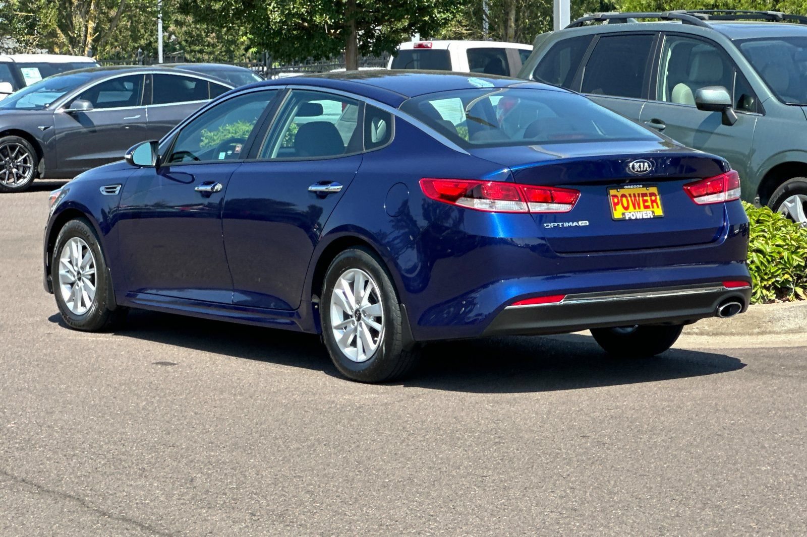 Used 2017 Kia Optima LX w/ Driver Convenience Package FWD image 6