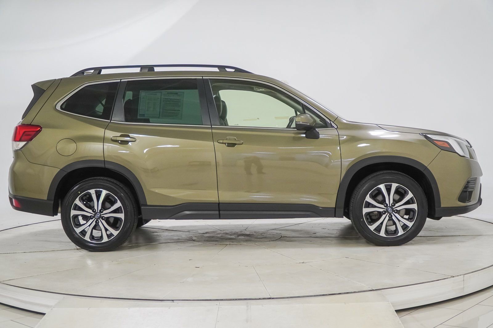 Used 2023 Subaru Forester Limited AWD/4WD image 15